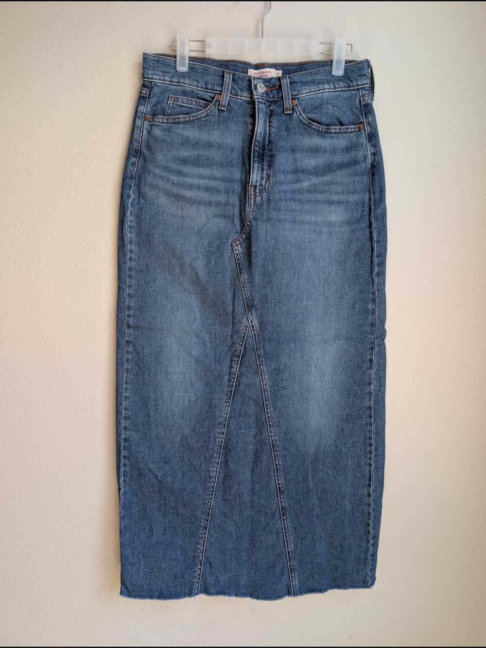 Levi's Premium Long Icon Skirt Women's Size 4